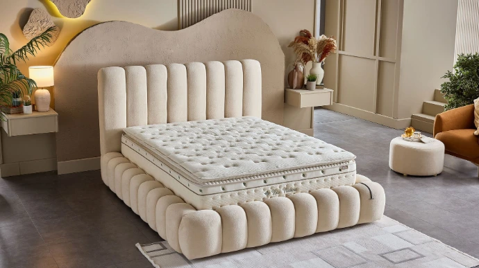 Bauble Bett von Bellona
