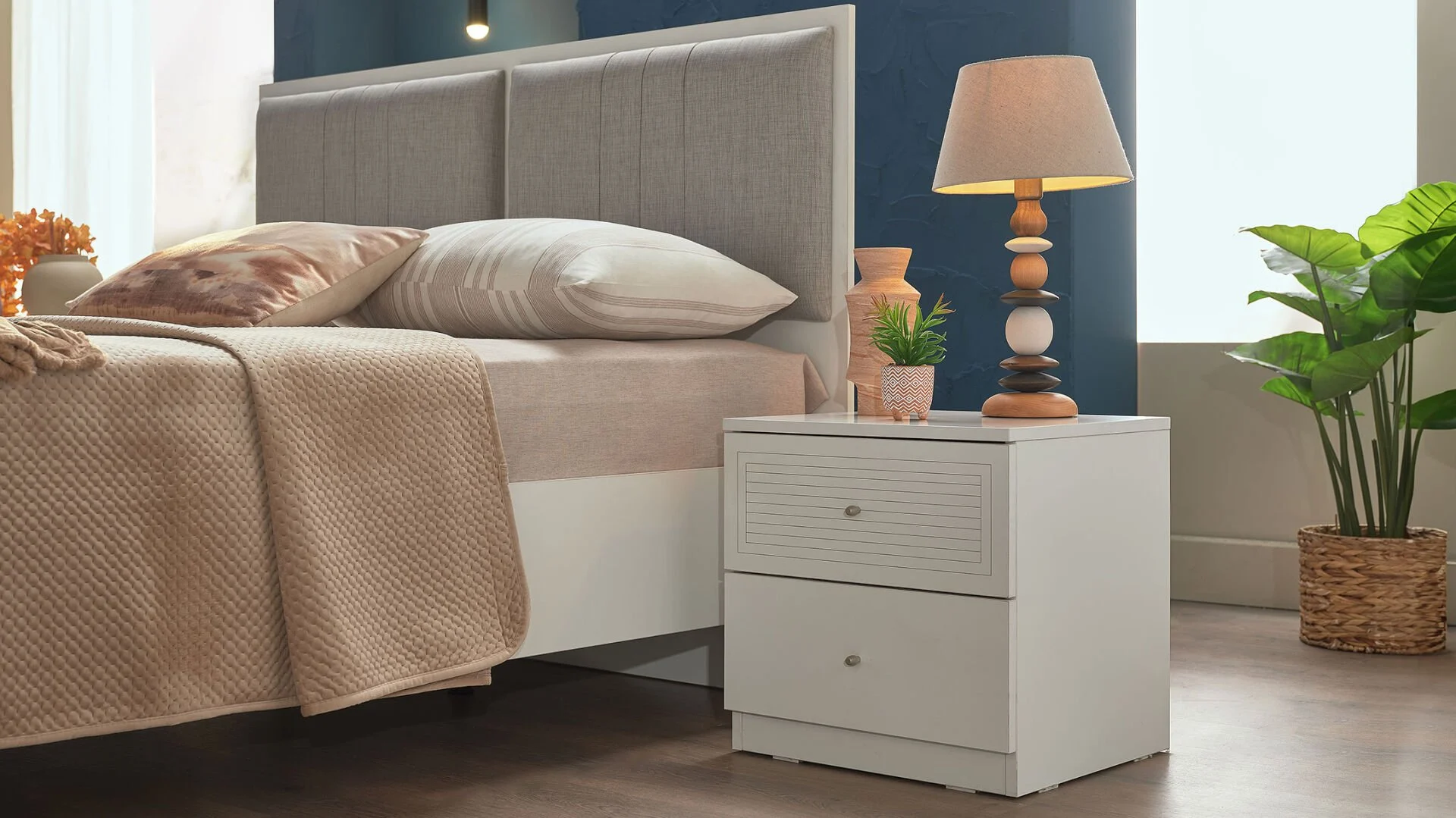 [22MJR2300FDFD] PN MAJER KOMODIN UNI BYZ.