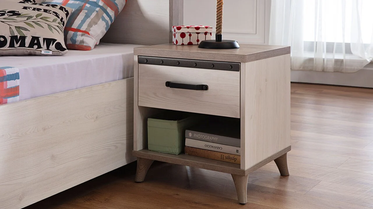 [22MNS2300VOD0] PN MONTES KOMODIN VENTUR.LDN./MONTES MESE